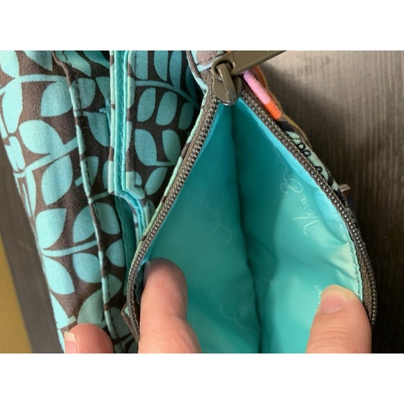 Vera Bradley Flower Shower Turnlock Wallet Wristlet Quilted Floral Pattern‎ - Picture 9 of 13